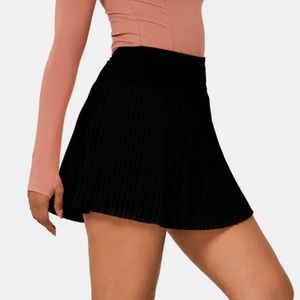 NWT Halara Everyday 2-in-1 Pleated Side Pocket Tennis Skirt M